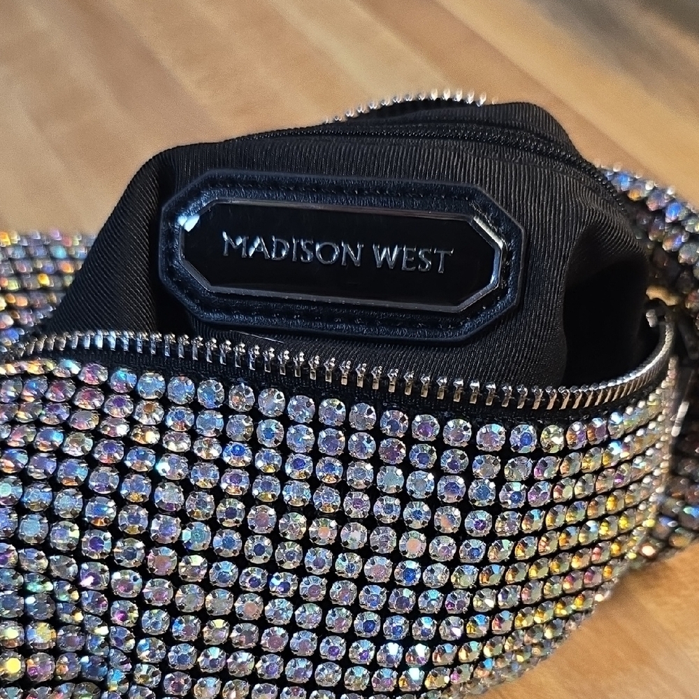Madison West Sparkling Chainmail Rhinestone Evening Handbag NWT - Picture 5 of 7